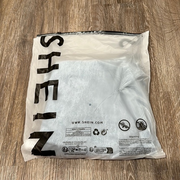 NWT Shein Women’s Distressed Wide-Leg Jeans - Size Petite Small - Picture 5 of 5